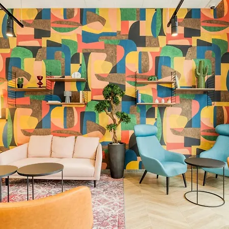 B&B Hotel Namur נמור
