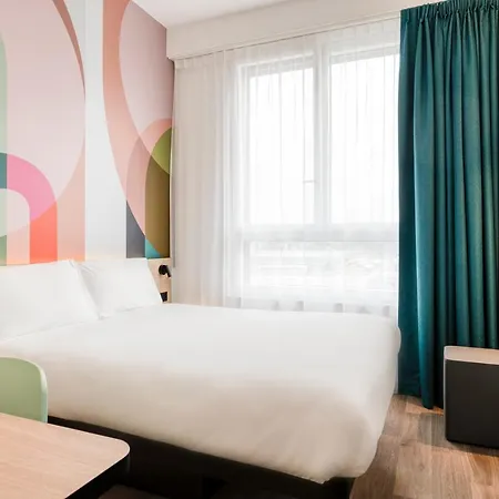 B&B Hotel Namur Hotel 3*