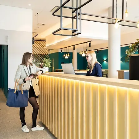 B&B Hotel Namur נמור