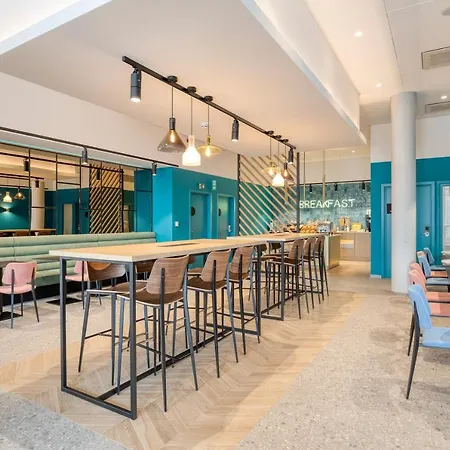 B&B Hotel Namur נמור