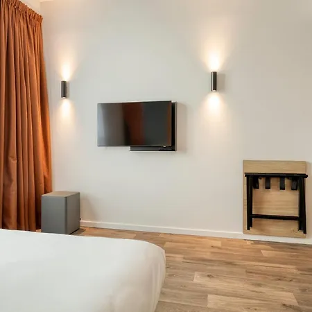 Otel B&B Hotel Namur 3*