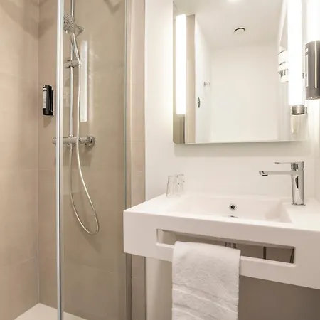 B&B Hotel Namur Hotel 3*