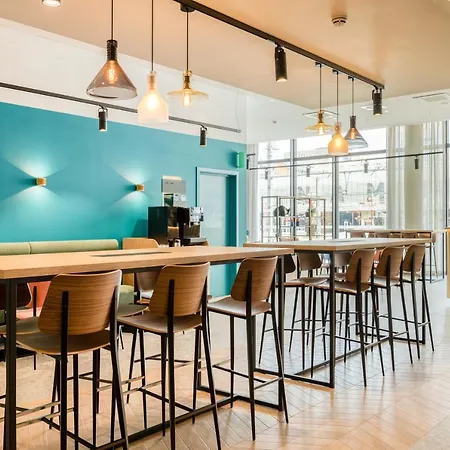 B&B Hotel Namur נמור