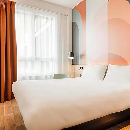 ホテル B&B Hotel Namur 3*