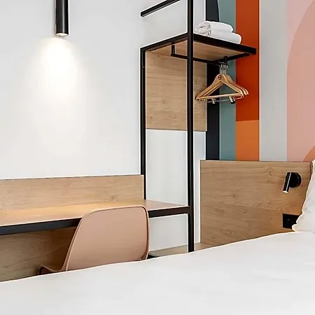 B&B Hotel Namur ナミュール