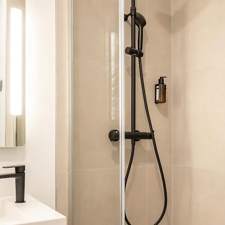 Hotell B&B Hotel Namur 3*