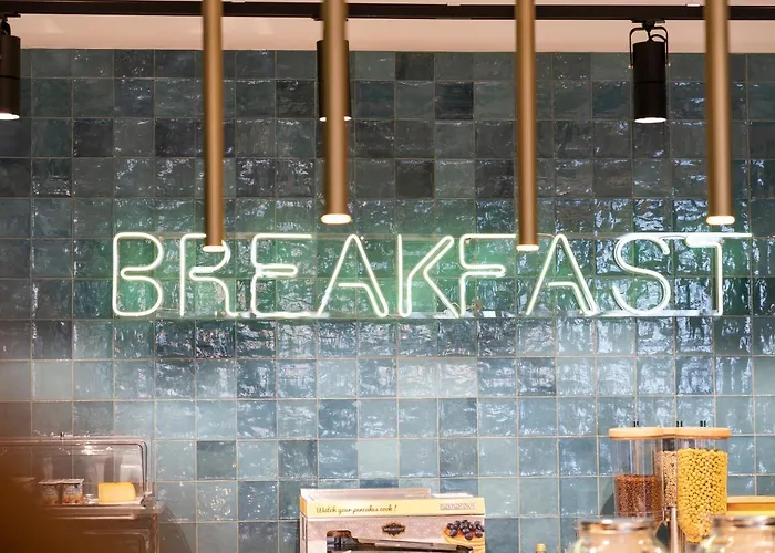 B&B Hotel Namur 호텔 3*