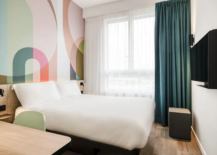 B&B Hotel Namur Hotel 3*